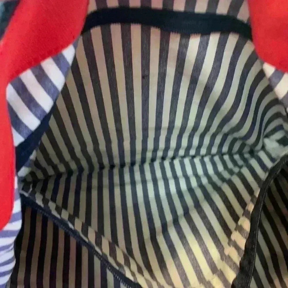 Wool Tote (Pinned Stripped Lined) - Picture 5 of 9